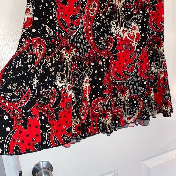 SOLD Susan Lawrence Red Black Paisley Skirt Medium - Picture 3 of 4